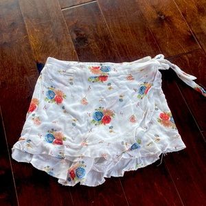 Floral Wrap Around Skirt, Size Small, Good Condition